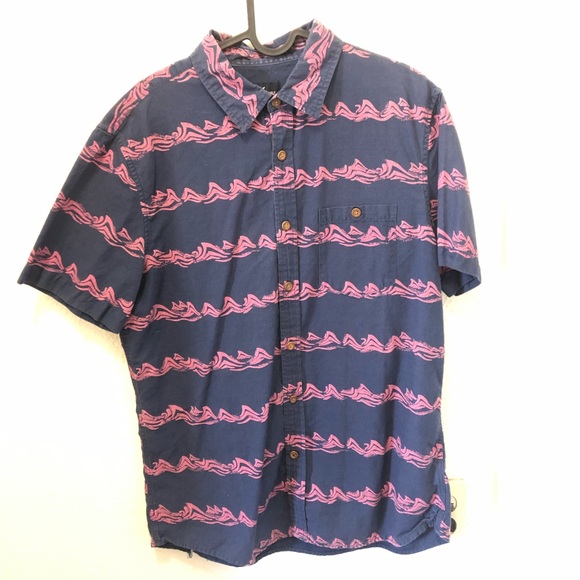 Men’s navy vintage American Eagle short-sleeve button down. Wood buttons. - Picture 1 of 7